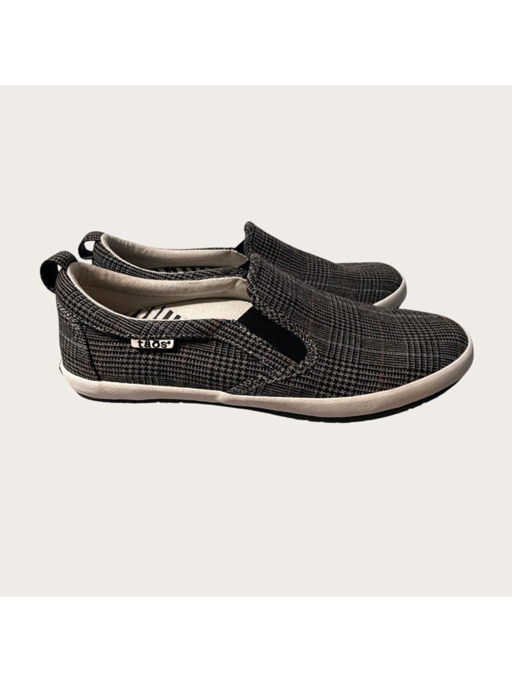 Taos Womens Dandy Slip-On Shoes Brown Plaid Casual Comfort Sneakers Size 9.5M